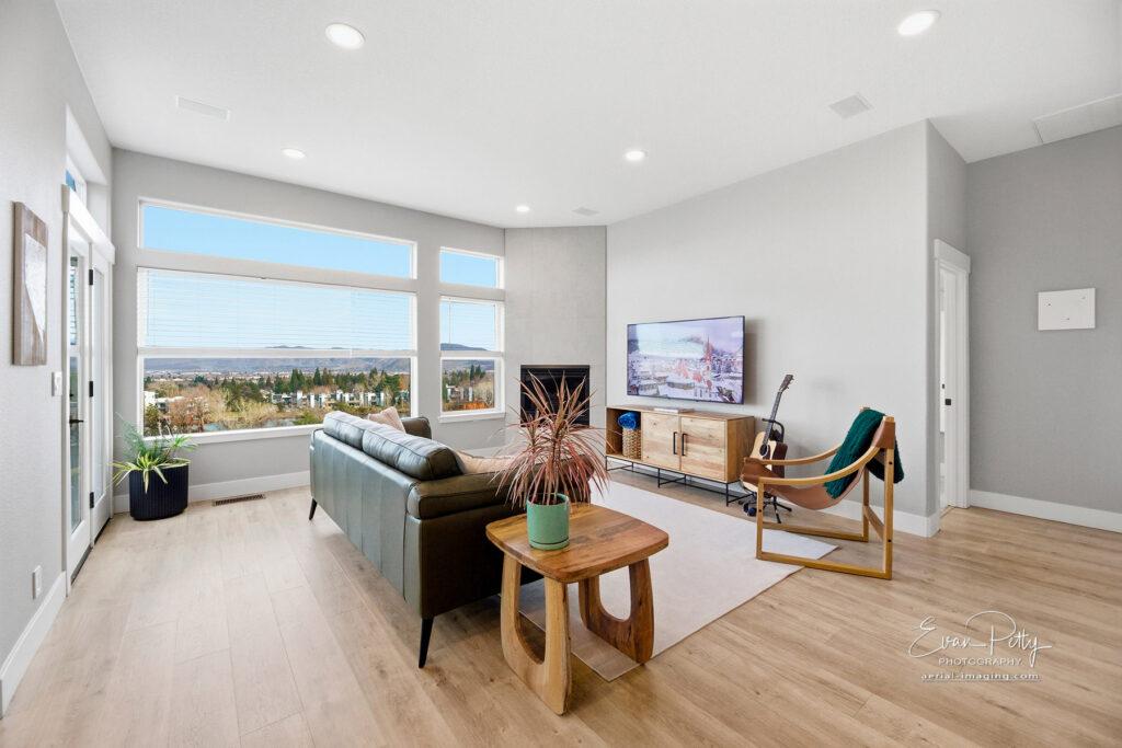 Real estate photoshoot listing for MLS interior and exterior properties