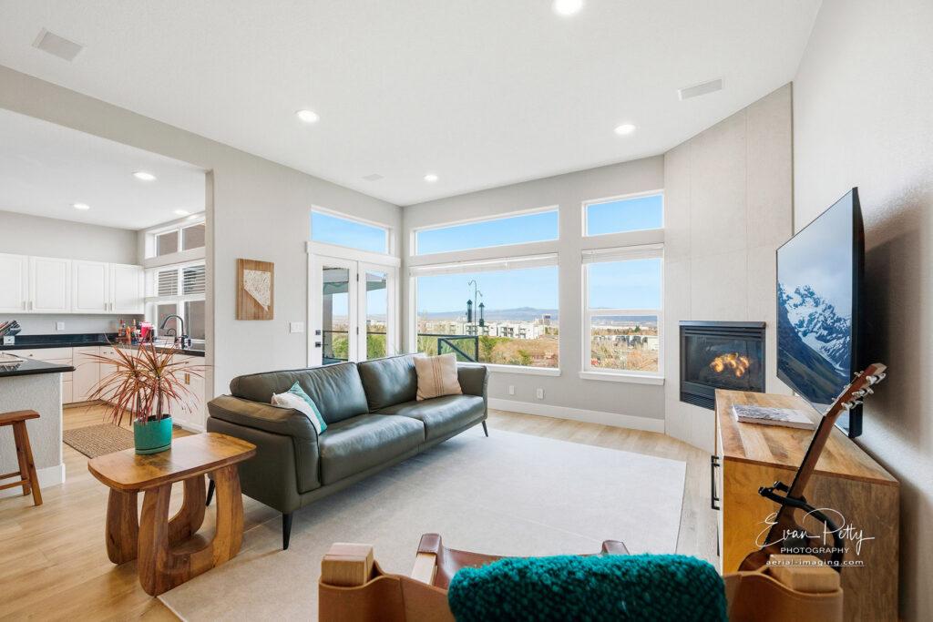 Real estate photoshoot listing for MLS interior and exterior properties