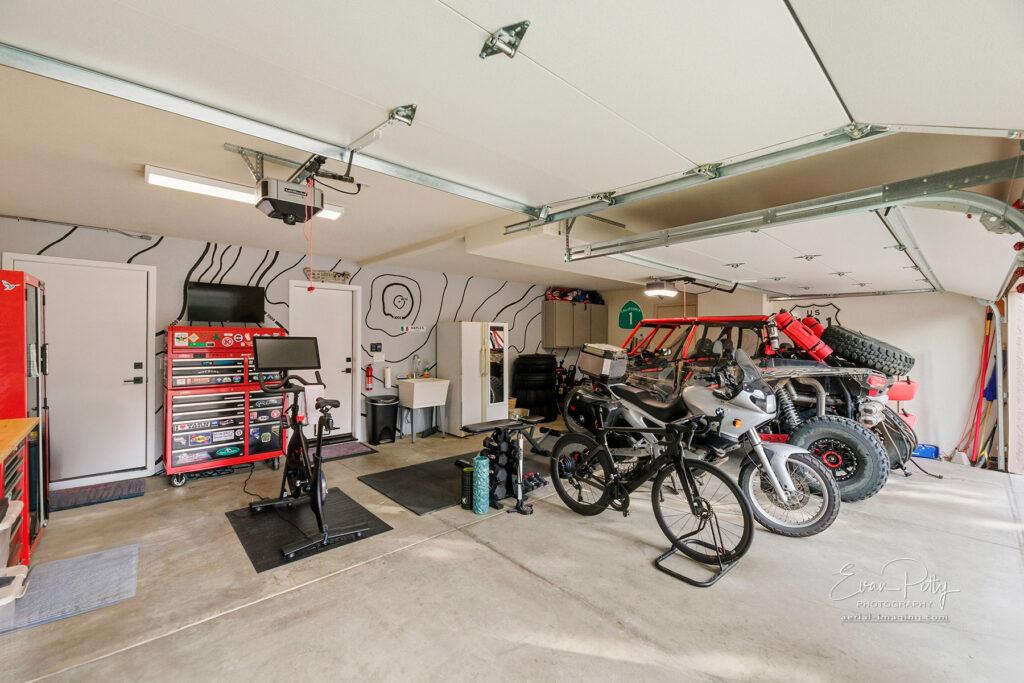 Real estate photoshoot listing for MLS interior and exterior properties