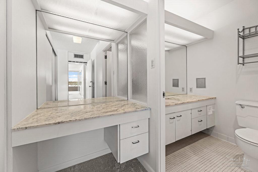 Bathroom area with sink