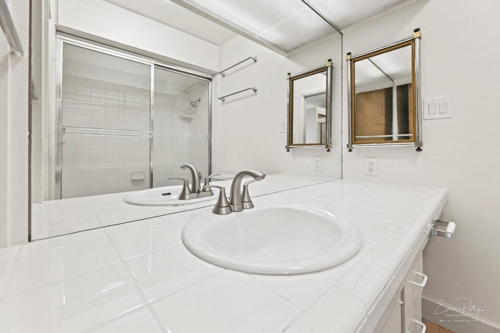 Bathroom vanity Arlington Towers